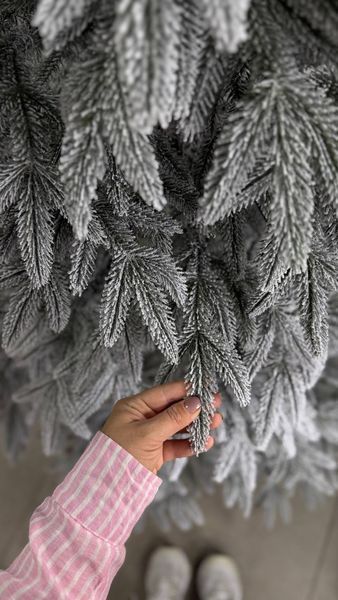 Cast Alpine Christmas tree 180 cm, Snowy