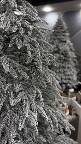 Cast Alpine Christmas tree 180 cm, Snowy